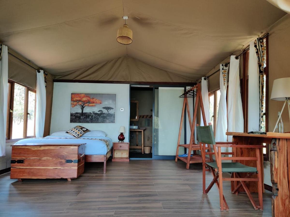 Oldonyo Orok Lodge Kajiado Exterior photo